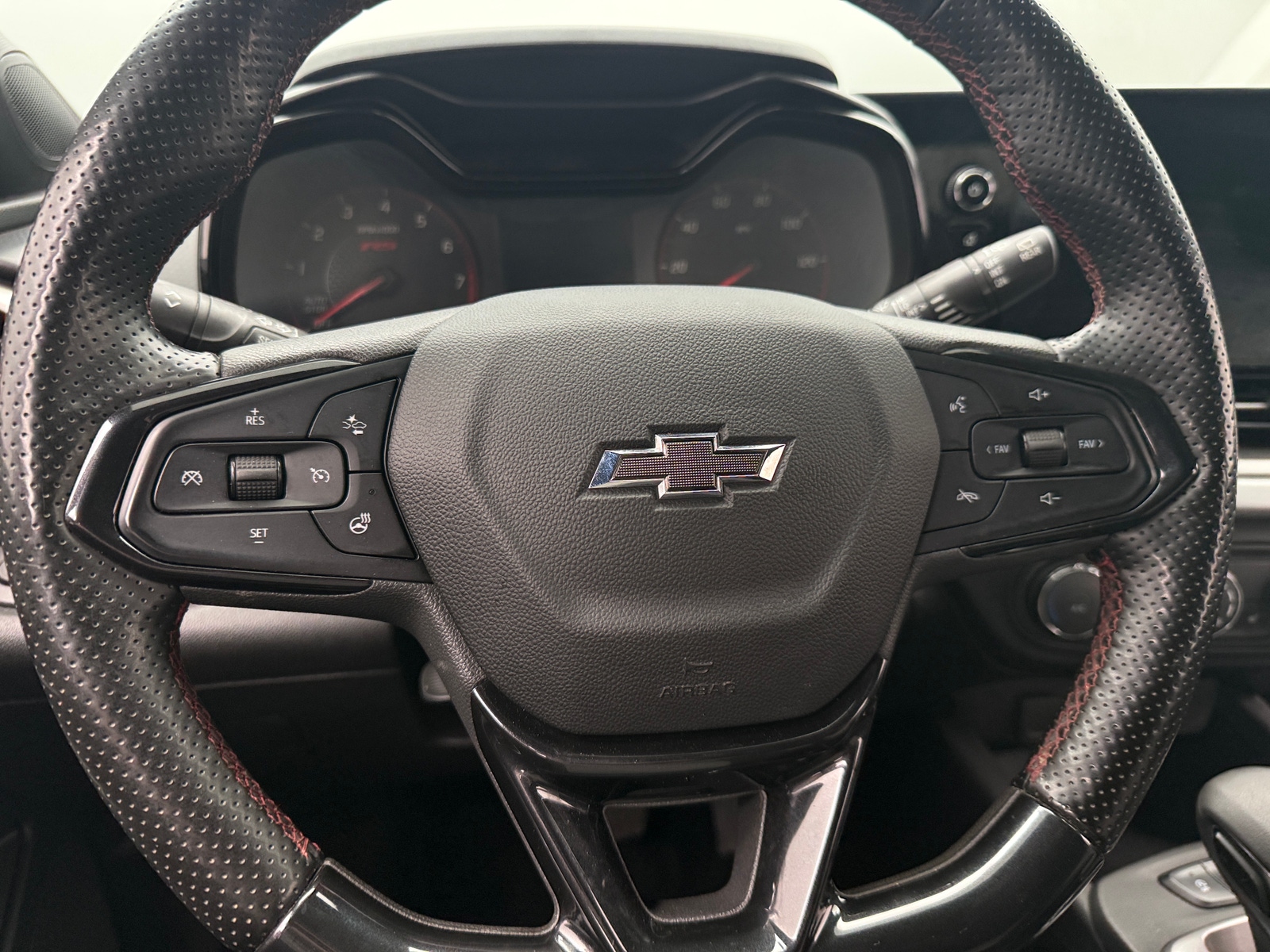 Thumbnail: 2024 Chevrolet Trax - 5