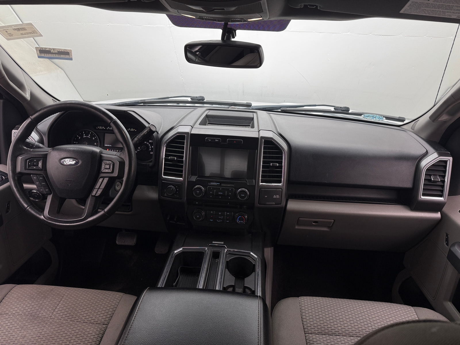 Thumbnail: 2016 Ford Econoline - 3