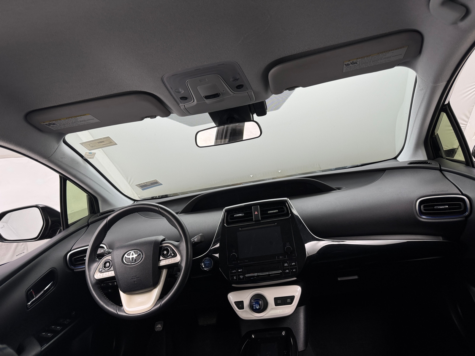 Thumbnail: 2017 Toyota Prius - 3