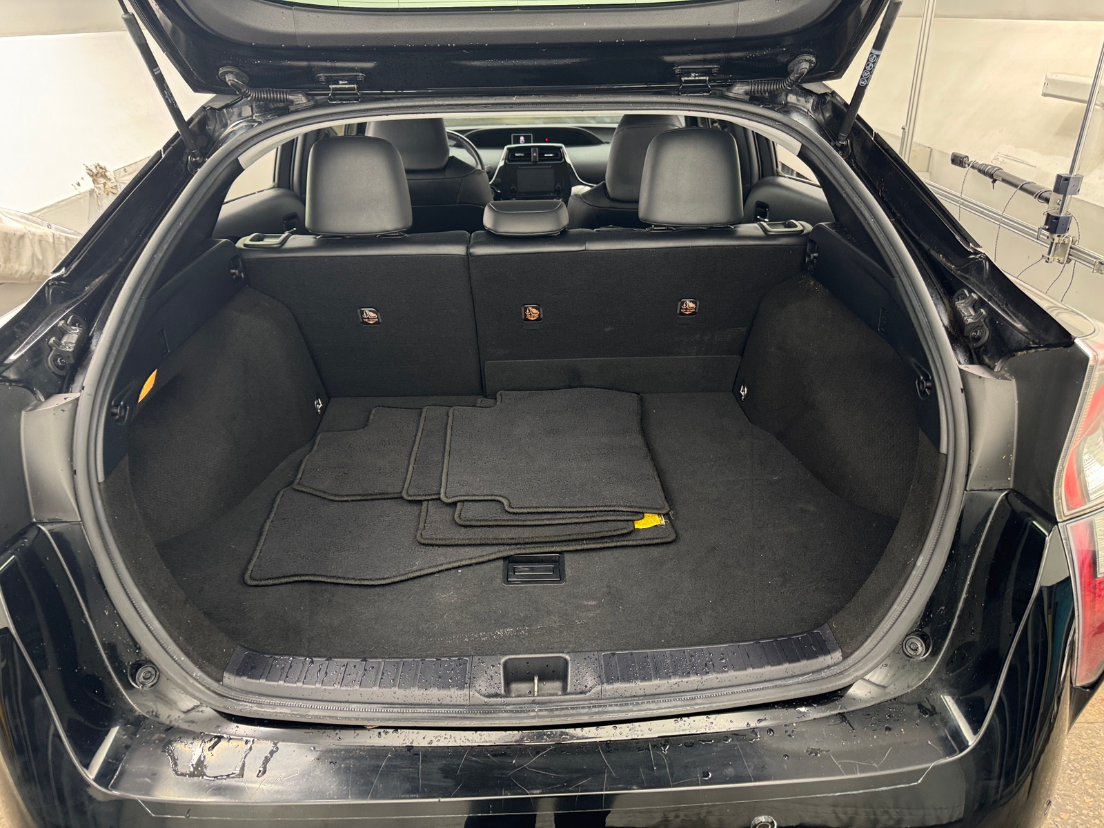 Thumbnail: 2017 Toyota Prius - 7