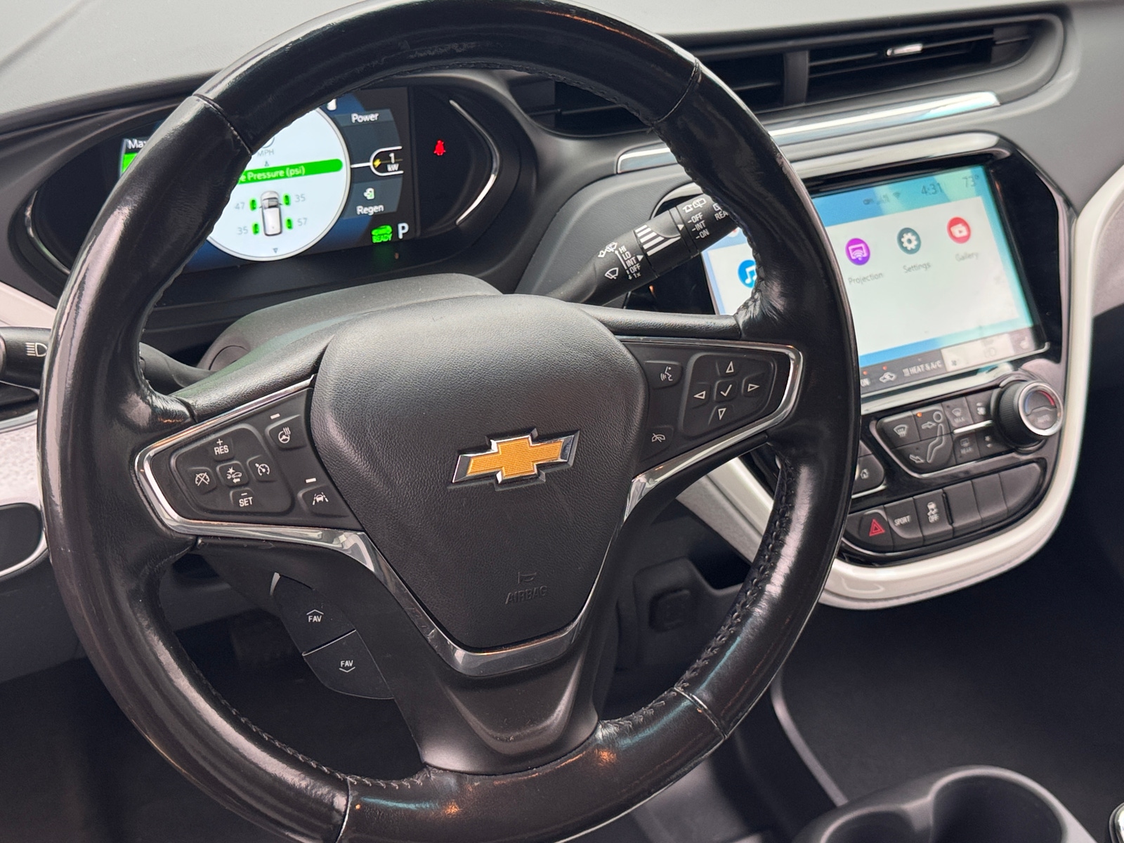 Thumbnail: 2018 Chevrolet Bolt EV - 4