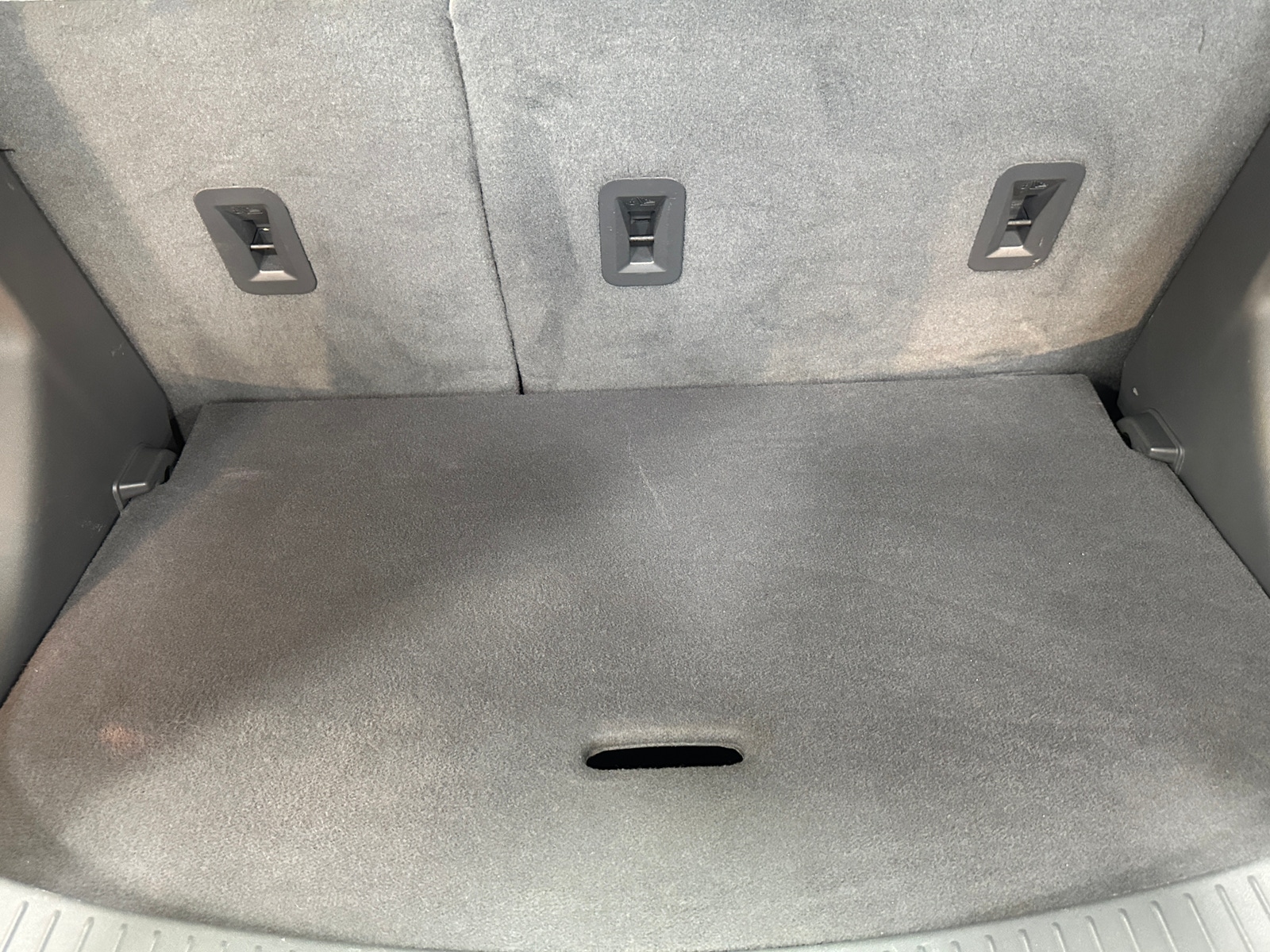 Thumbnail: 2018 Chevrolet Bolt EV - 6