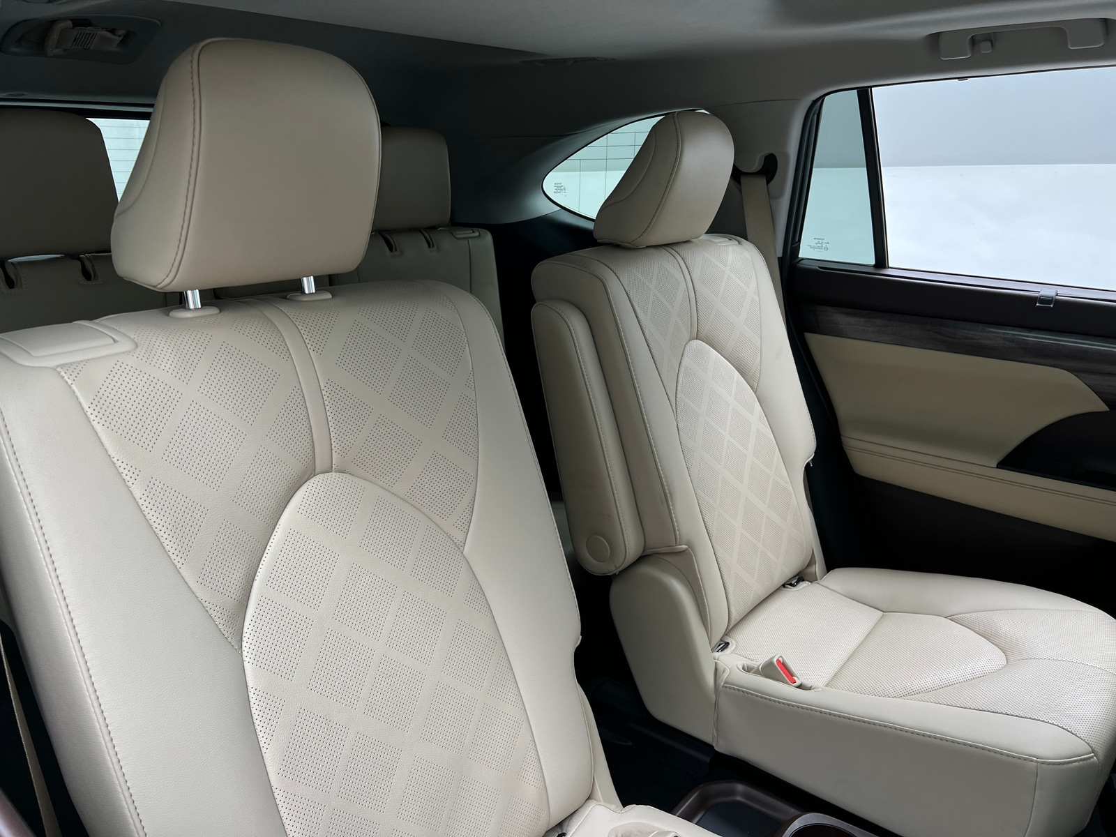 Thumbnail: 2020 Toyota Highlander - 5