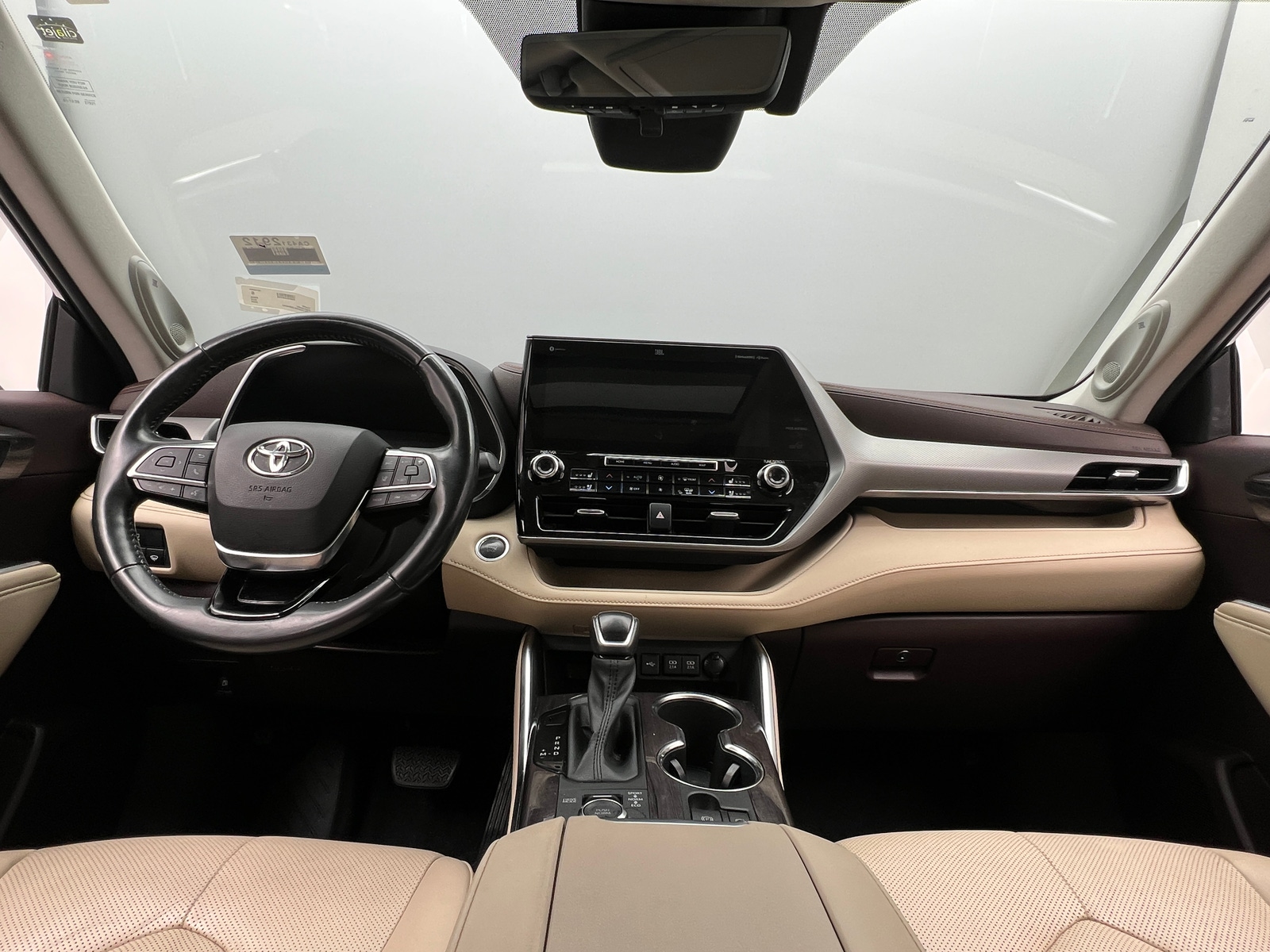 Thumbnail: 2020 Toyota Highlander - 2