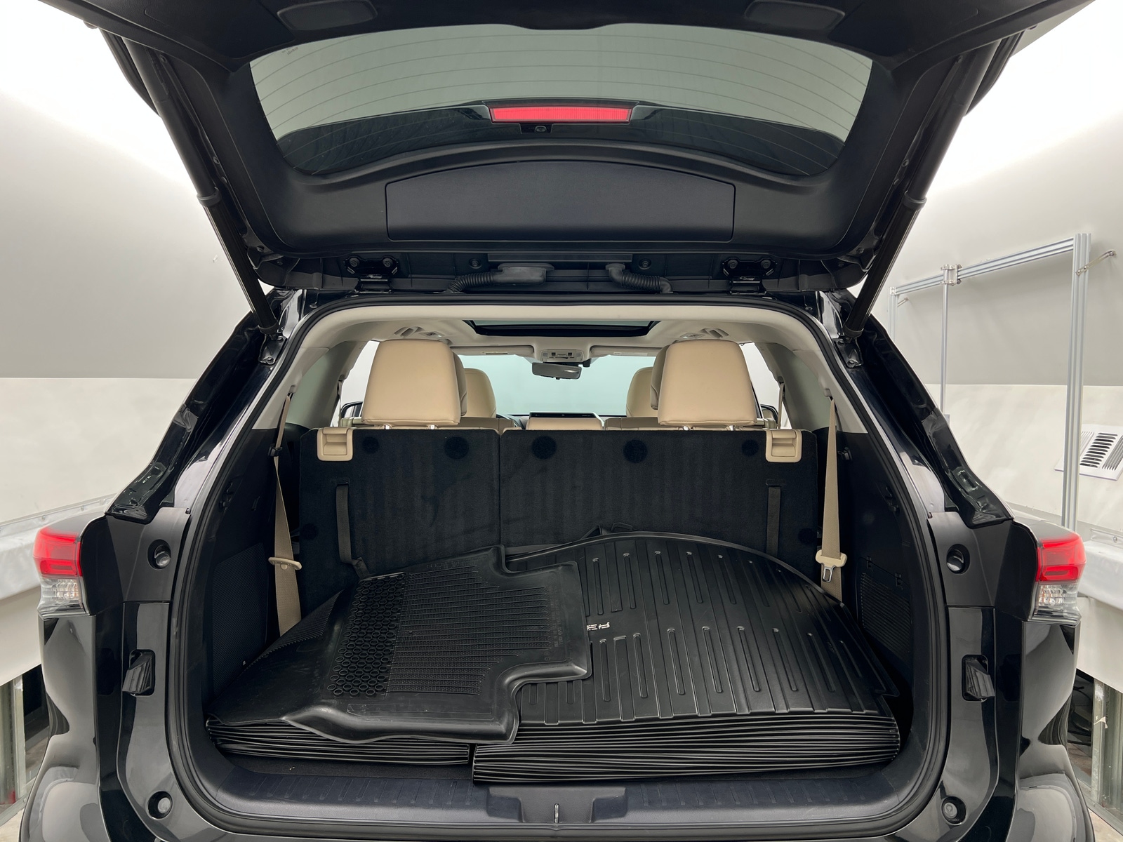 Thumbnail: 2020 Toyota Highlander - 6