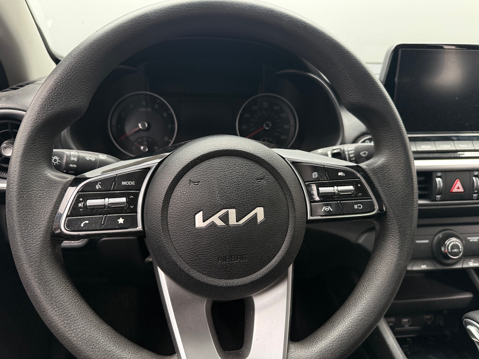 Thumbnail: 2024 Kia Forte - 5