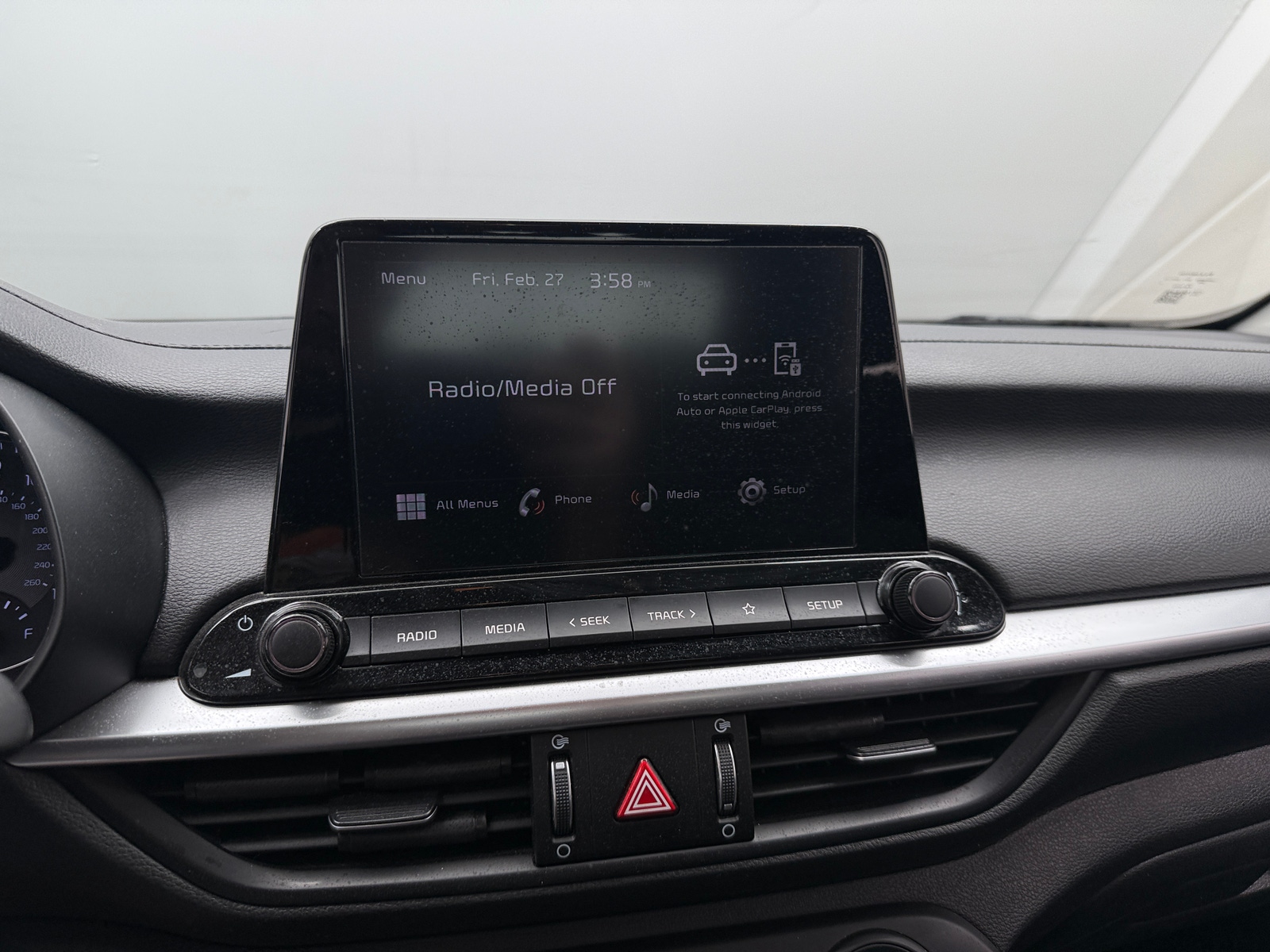 Thumbnail: 2024 Kia Forte - 4