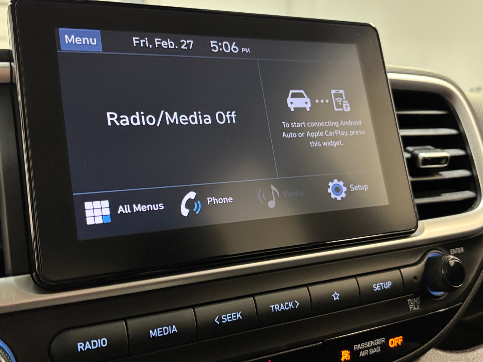 Thumbnail: 2022 Hyundai Venue - 4