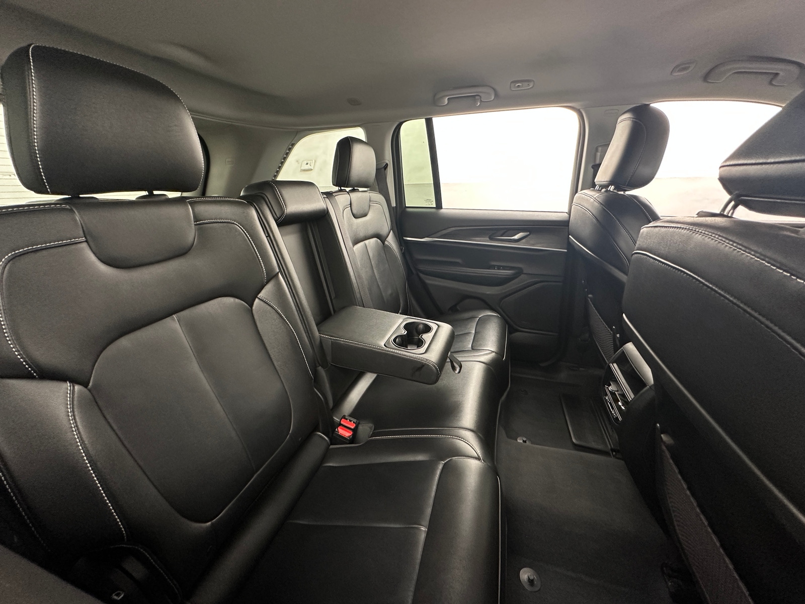 Thumbnail: 2023 Jeep Grand Cherokee - 5