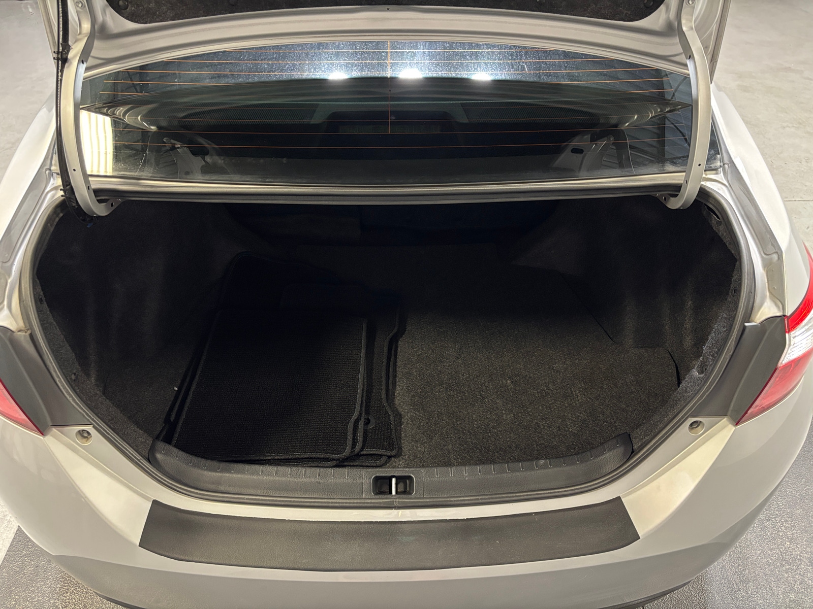 Thumbnail: 2016 Toyota Corolla - 7