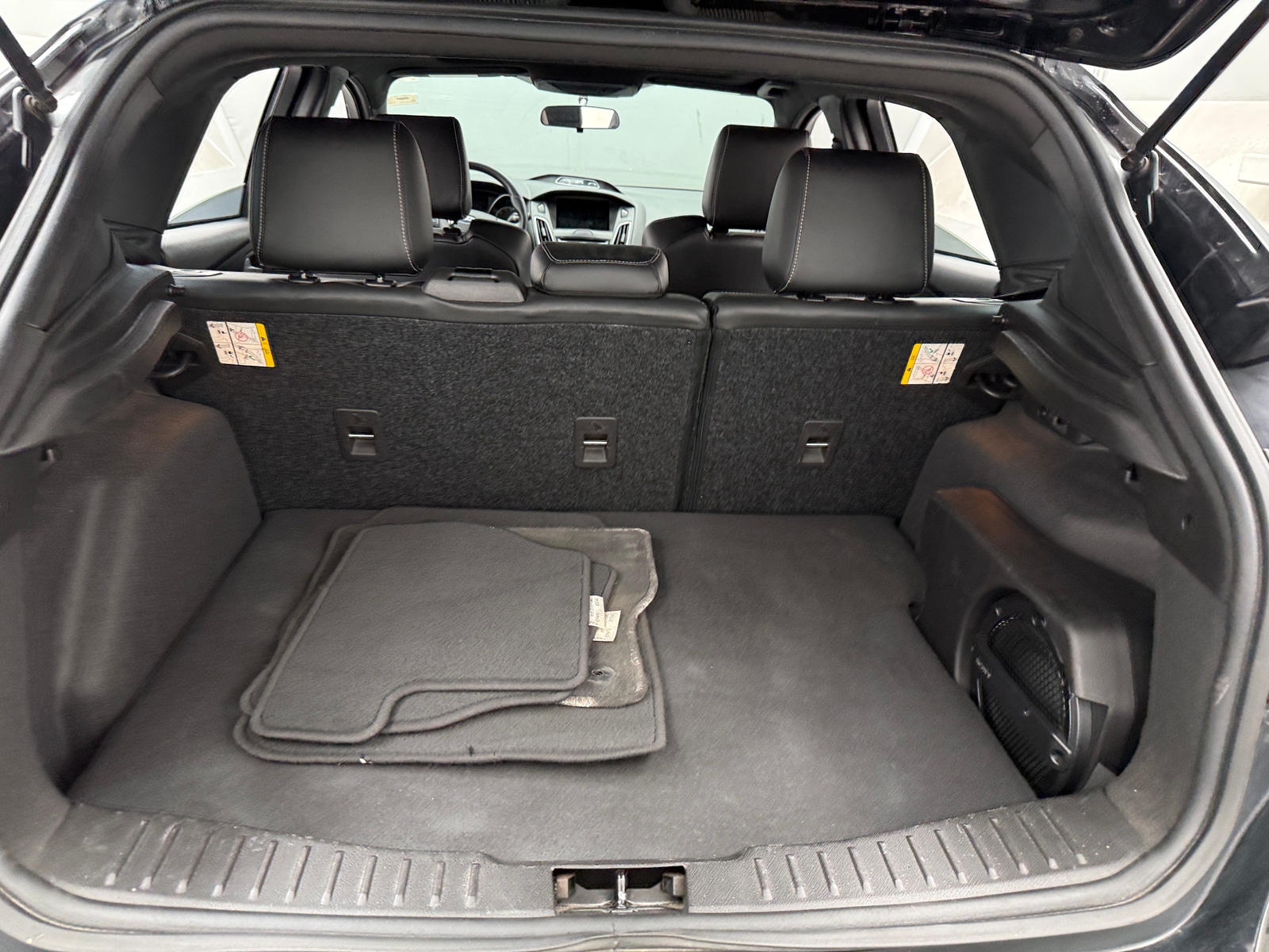 Thumbnail: 2017 Ford Focus - 7