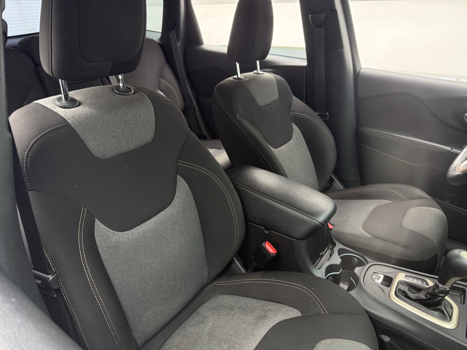 Thumbnail: 2016 Jeep Cherokee - 2