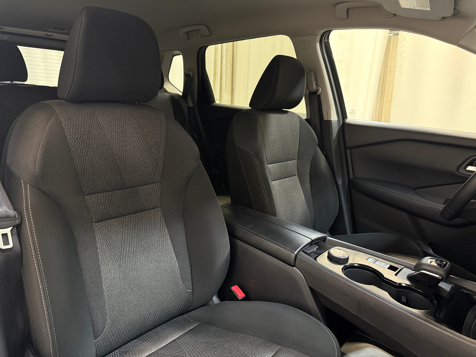 Thumbnail: 2025 Nissan Rogue - 2