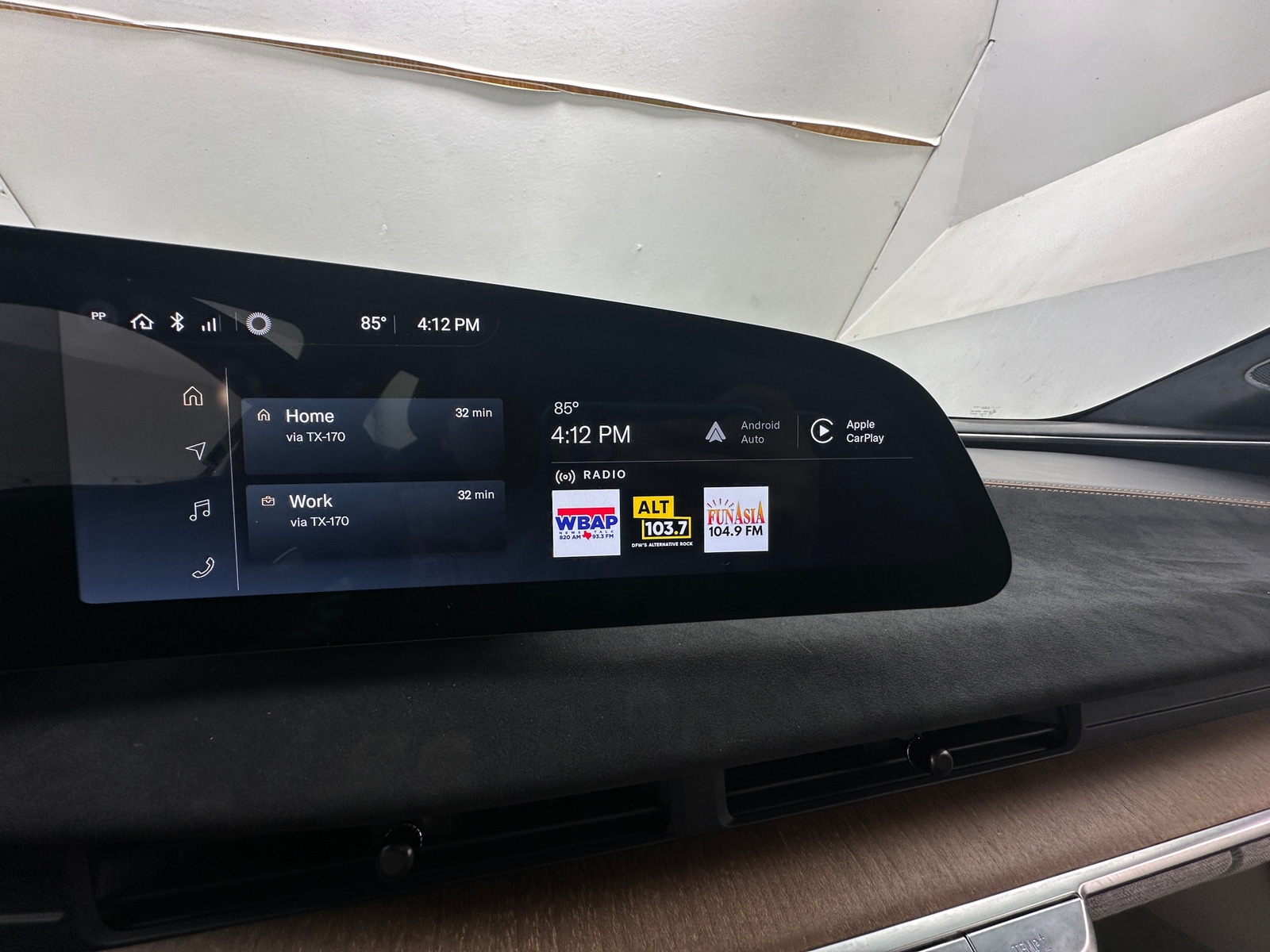 Thumbnail: 2022 Lucid Air - 3