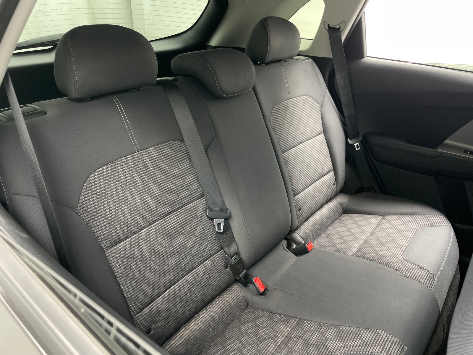 Thumbnail: 2018 Kia Niro - 6