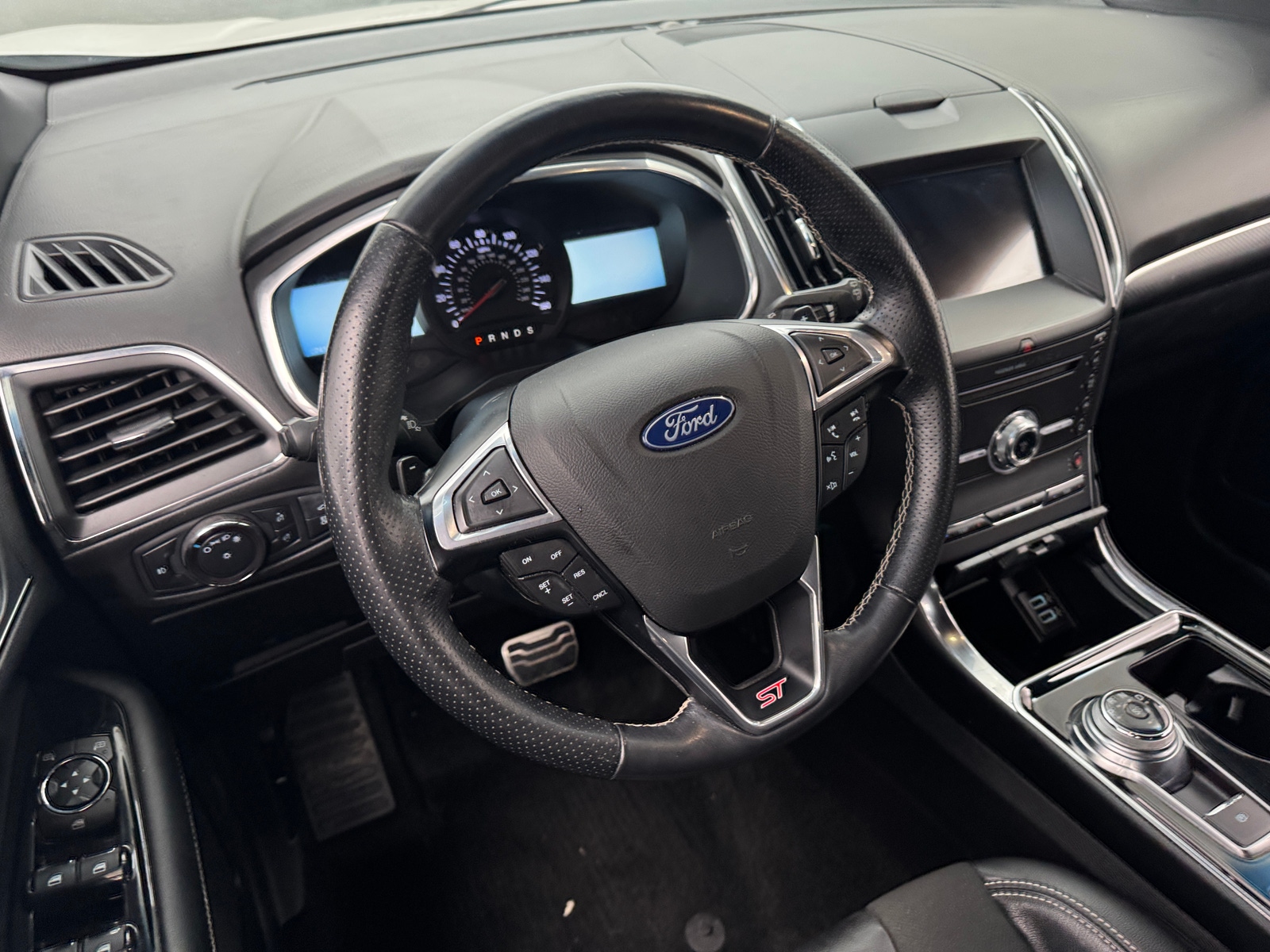 Thumbnail: 2019 Ford Edge - 4