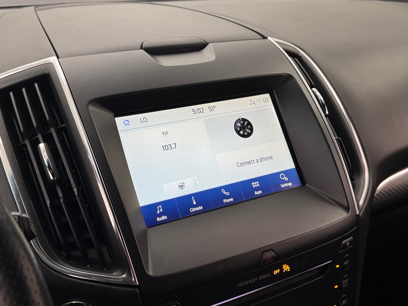 Thumbnail: 2019 Ford Edge - 3