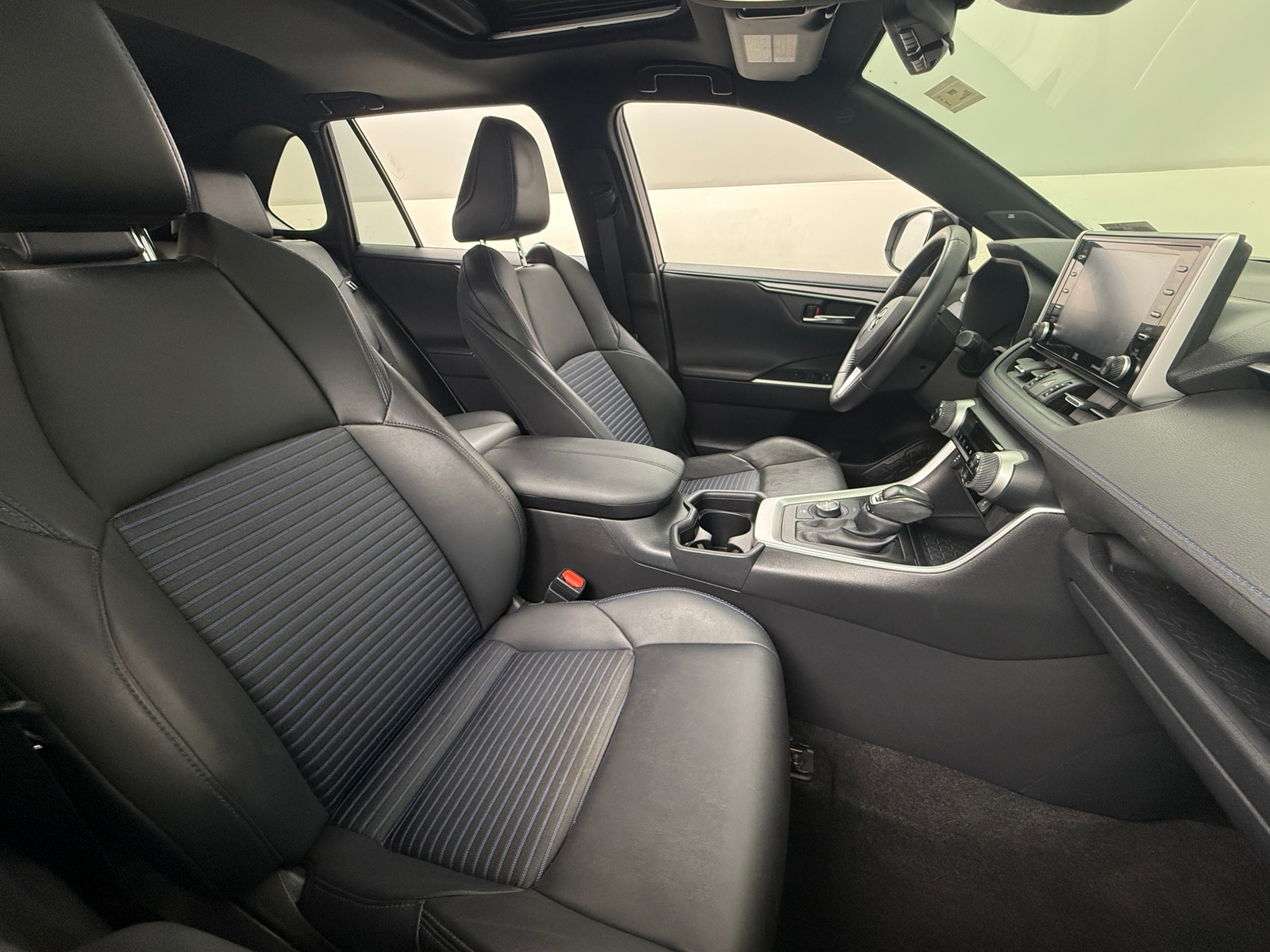 Thumbnail: 2021 Toyota RAV4 - 2