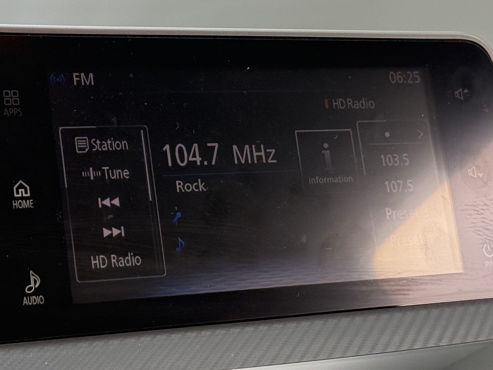 Thumbnail: 2019 Mitsubishi Eclipse Cross - 3