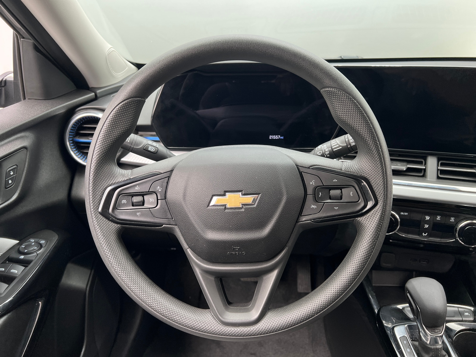 Thumbnail: 2025 Chevrolet Trax - 5