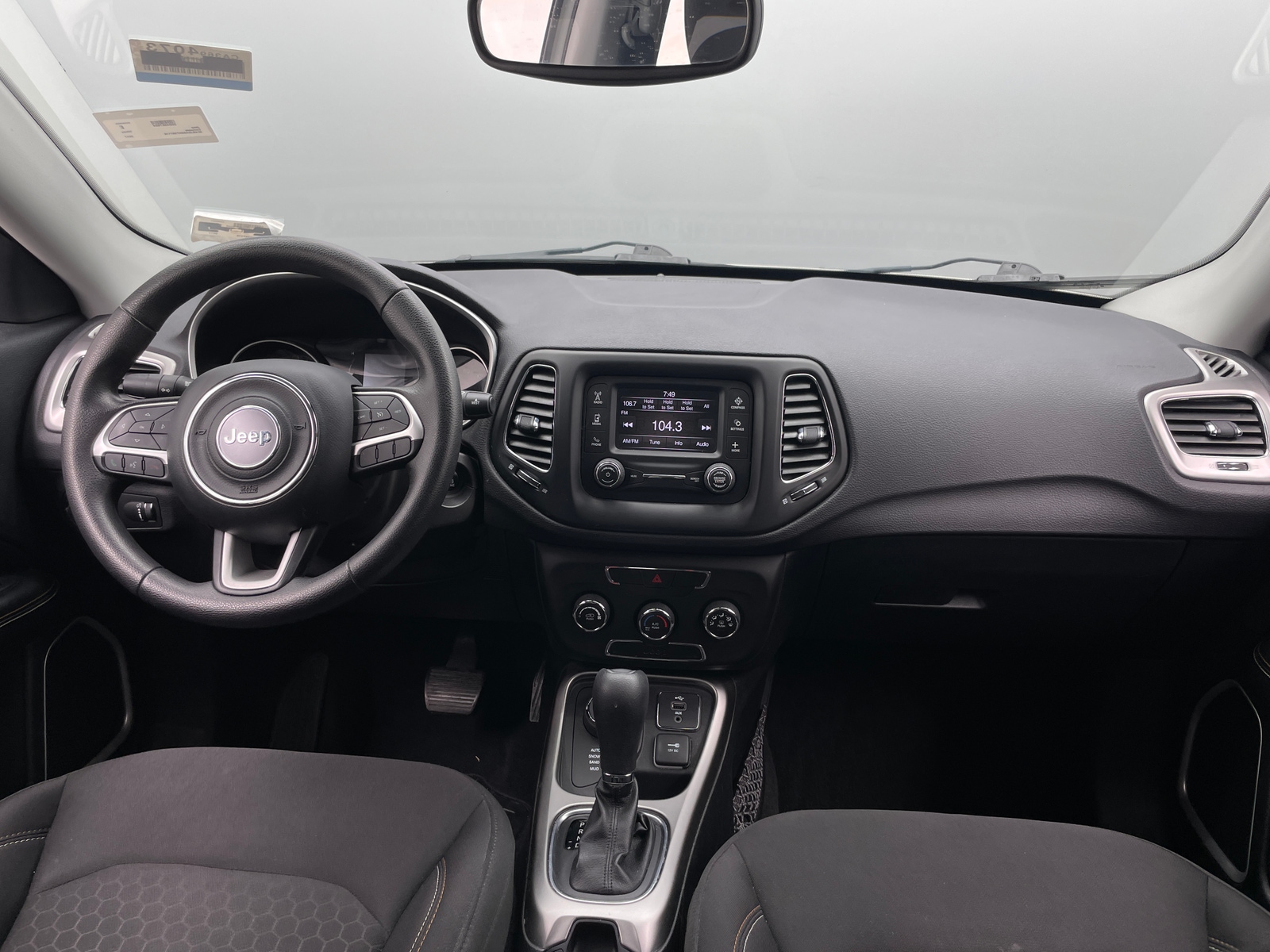 Thumbnail: 2017 Jeep Compass - 3