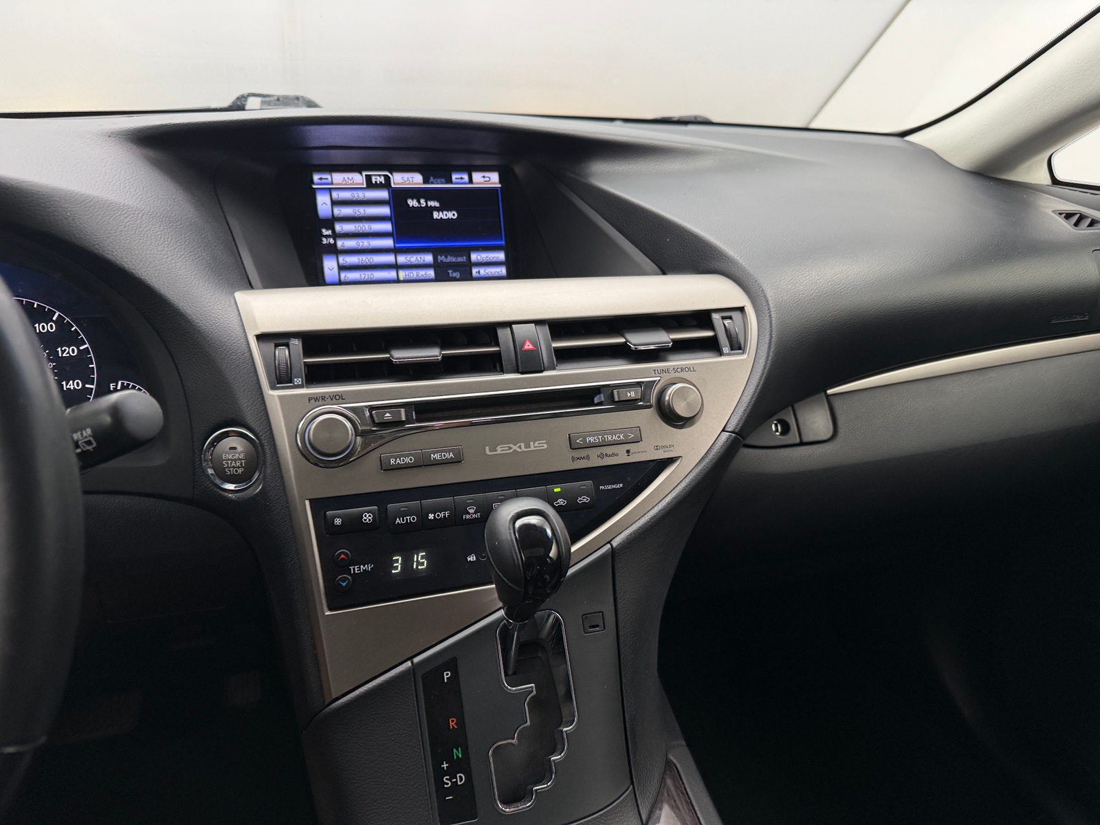 Thumbnail: 2015 Lexus RX - 4