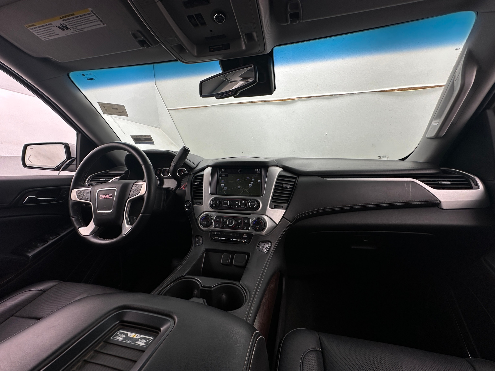 Thumbnail: 2015 GMC Yukon - 2