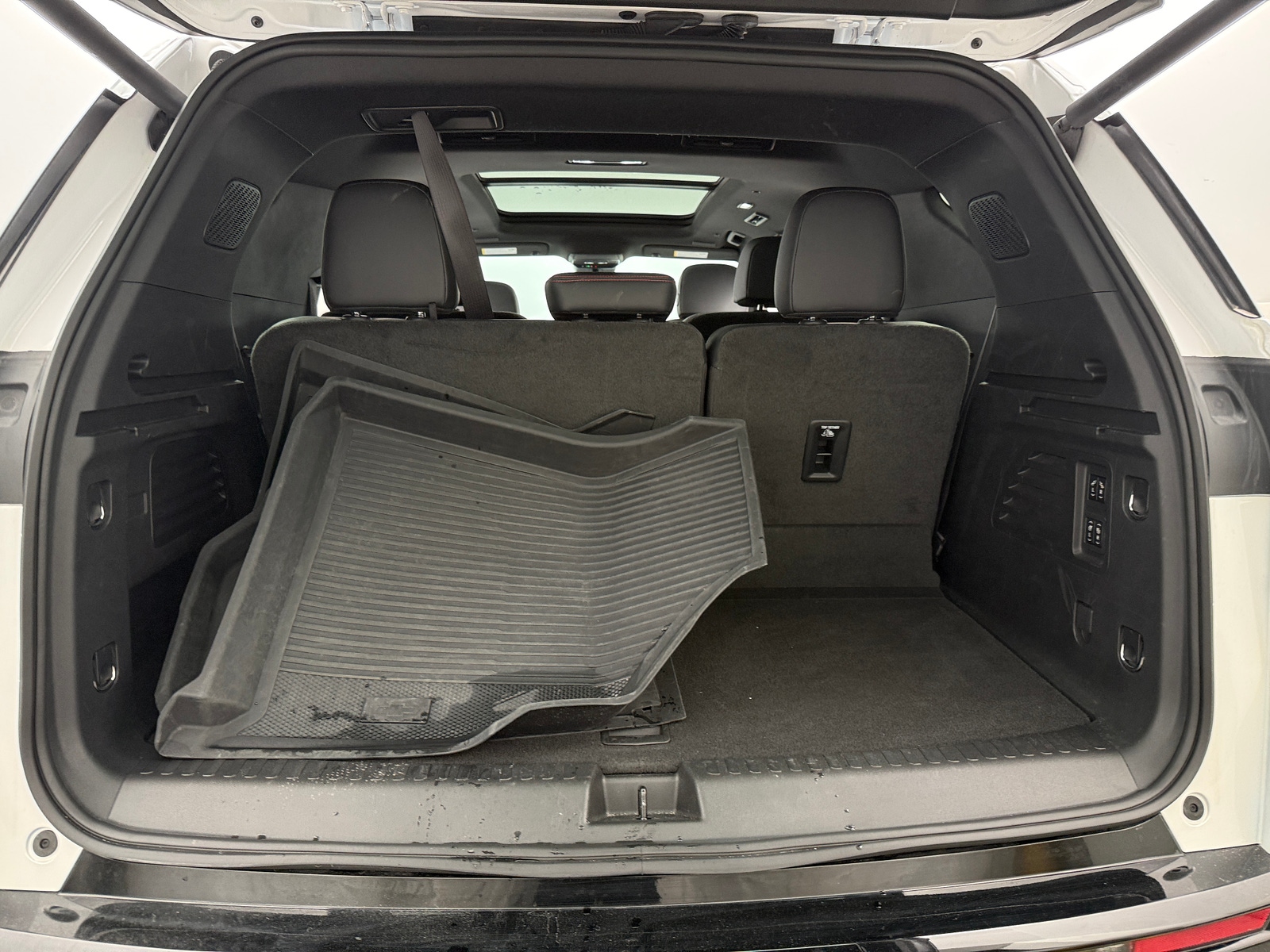 Thumbnail: 2024 Chevrolet Traverse - 6