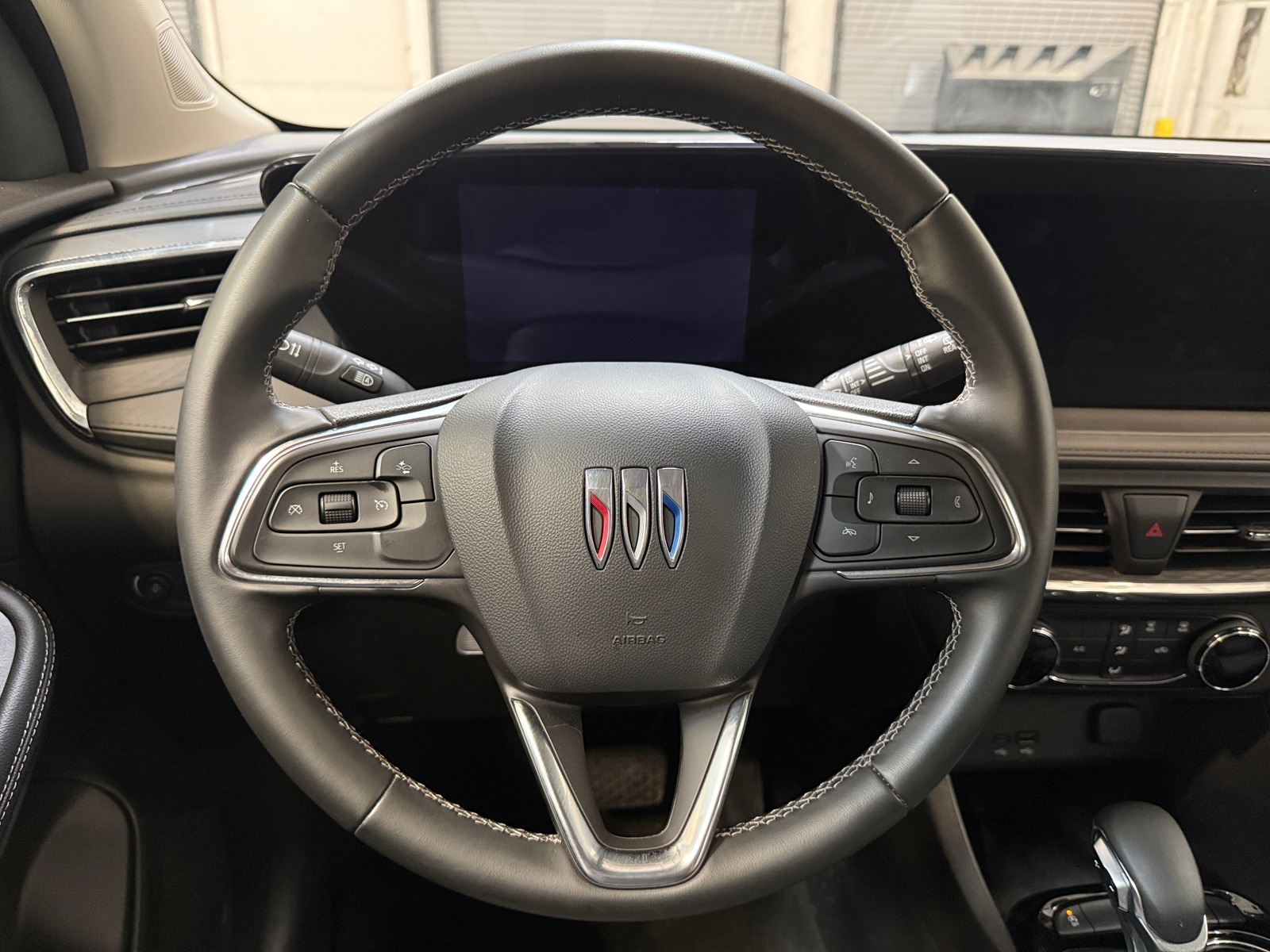 Thumbnail: 2025 Buick Encore GX - 5