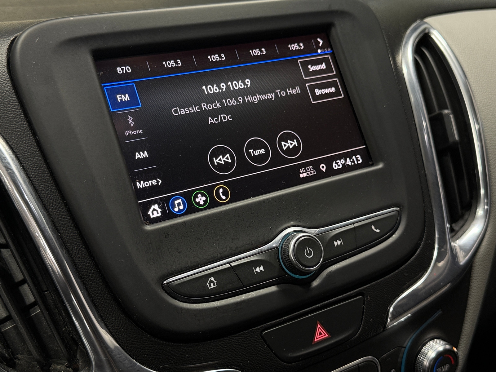 Thumbnail: 2020 Chevrolet Equinox - 4