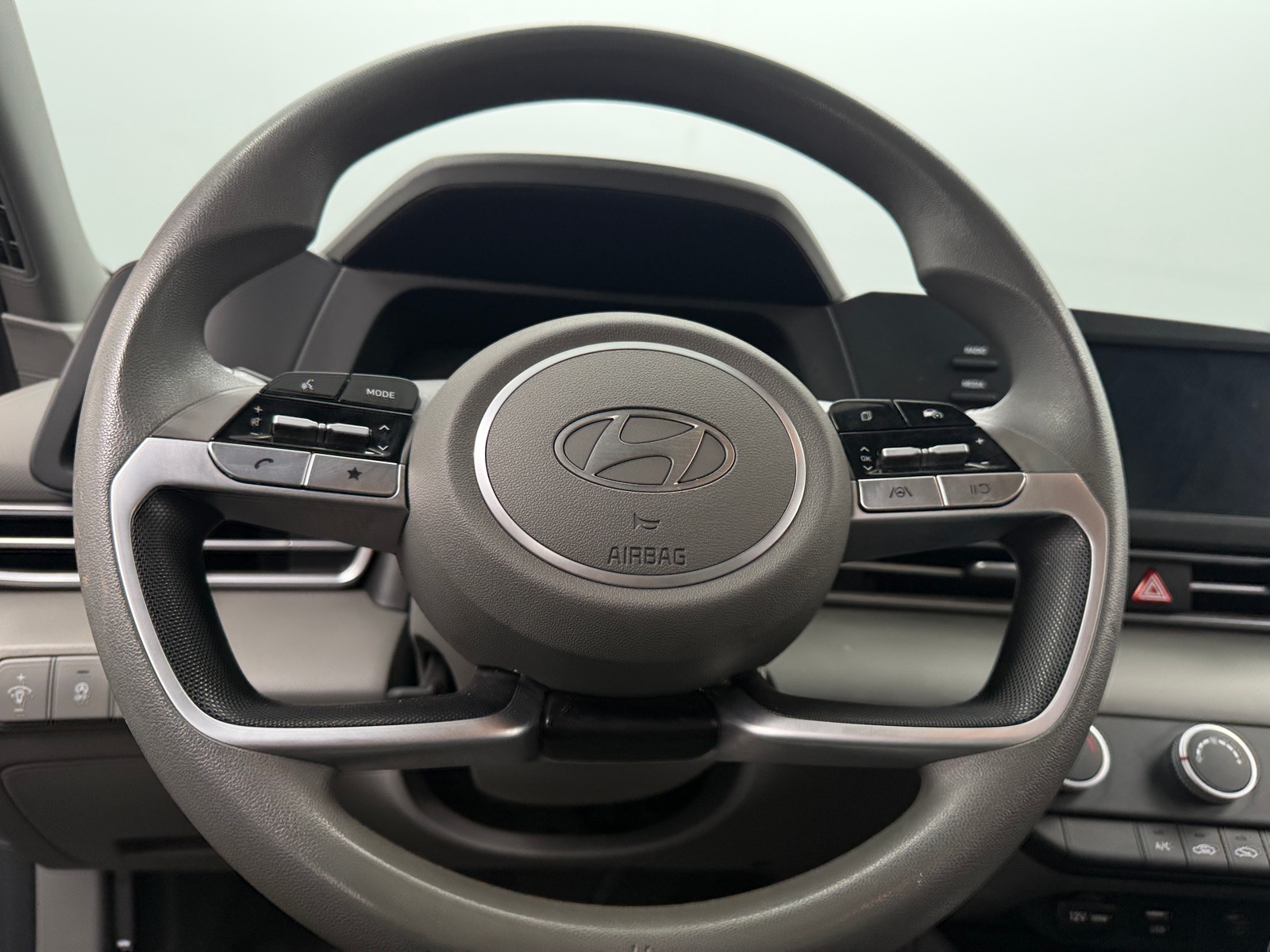 Thumbnail: 2024 Hyundai Elantra - 5