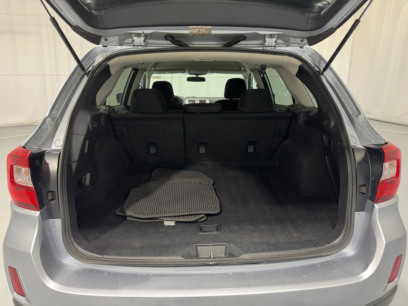 Thumbnail: 2016 Subaru Outback - 7