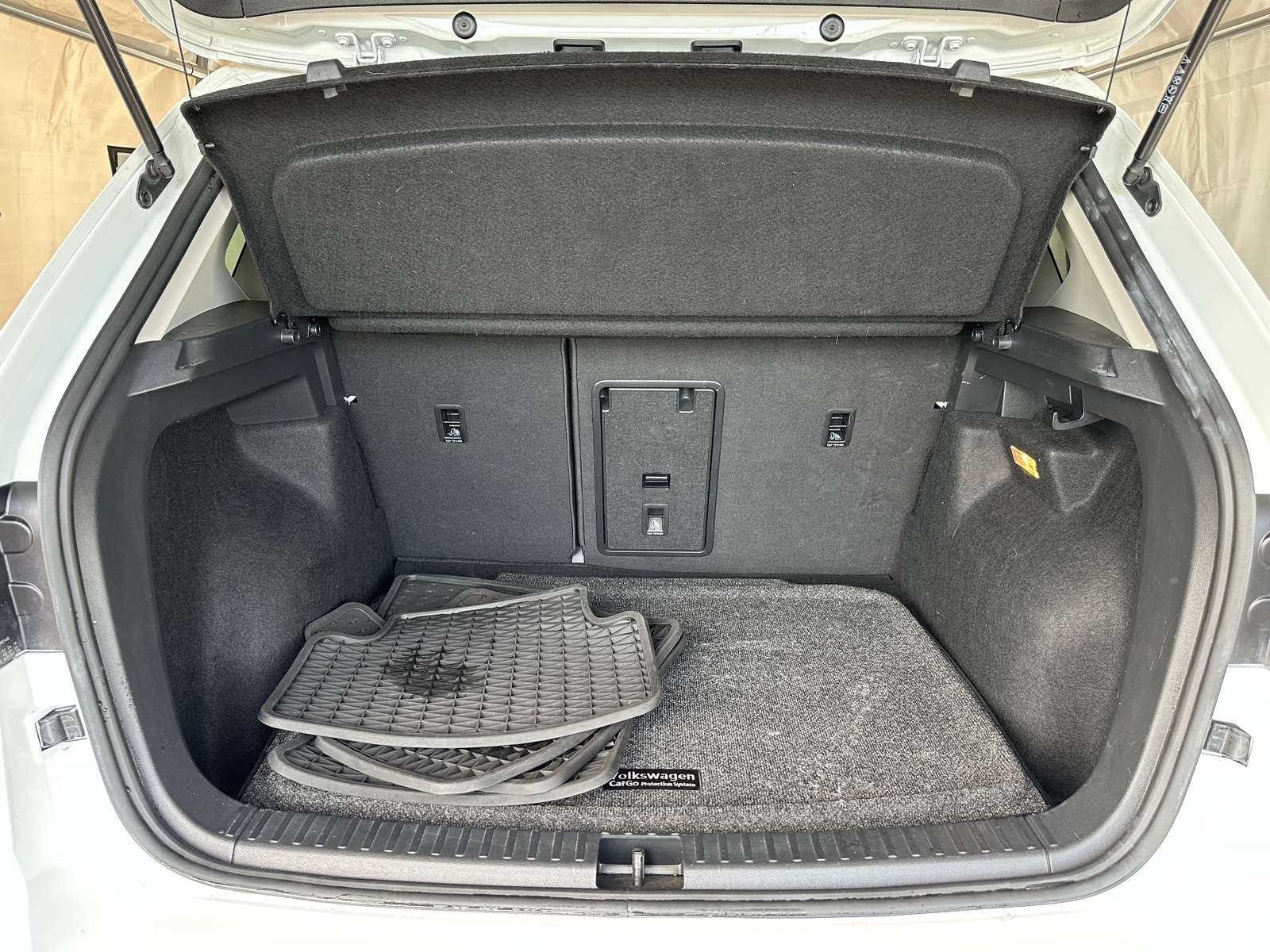 Thumbnail: 2022 Volkswagen Taos - 7