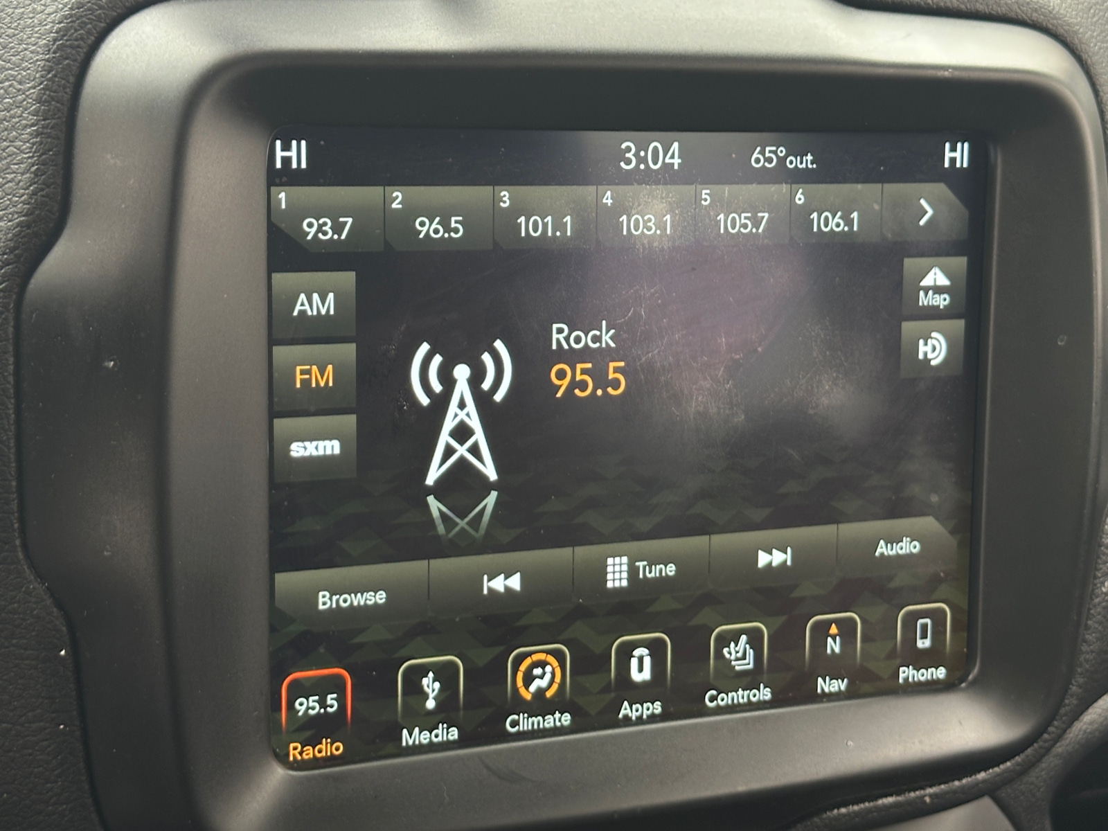 Thumbnail: 2018 Jeep Renegade - 3