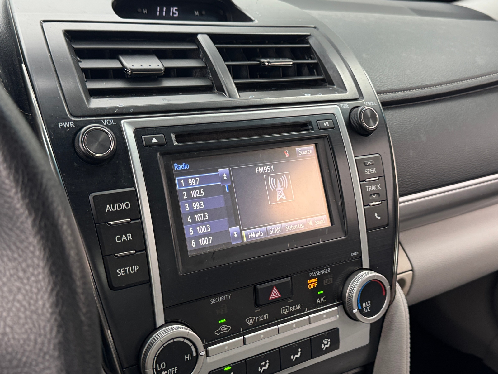 Thumbnail: 2014 Toyota Camry - 4