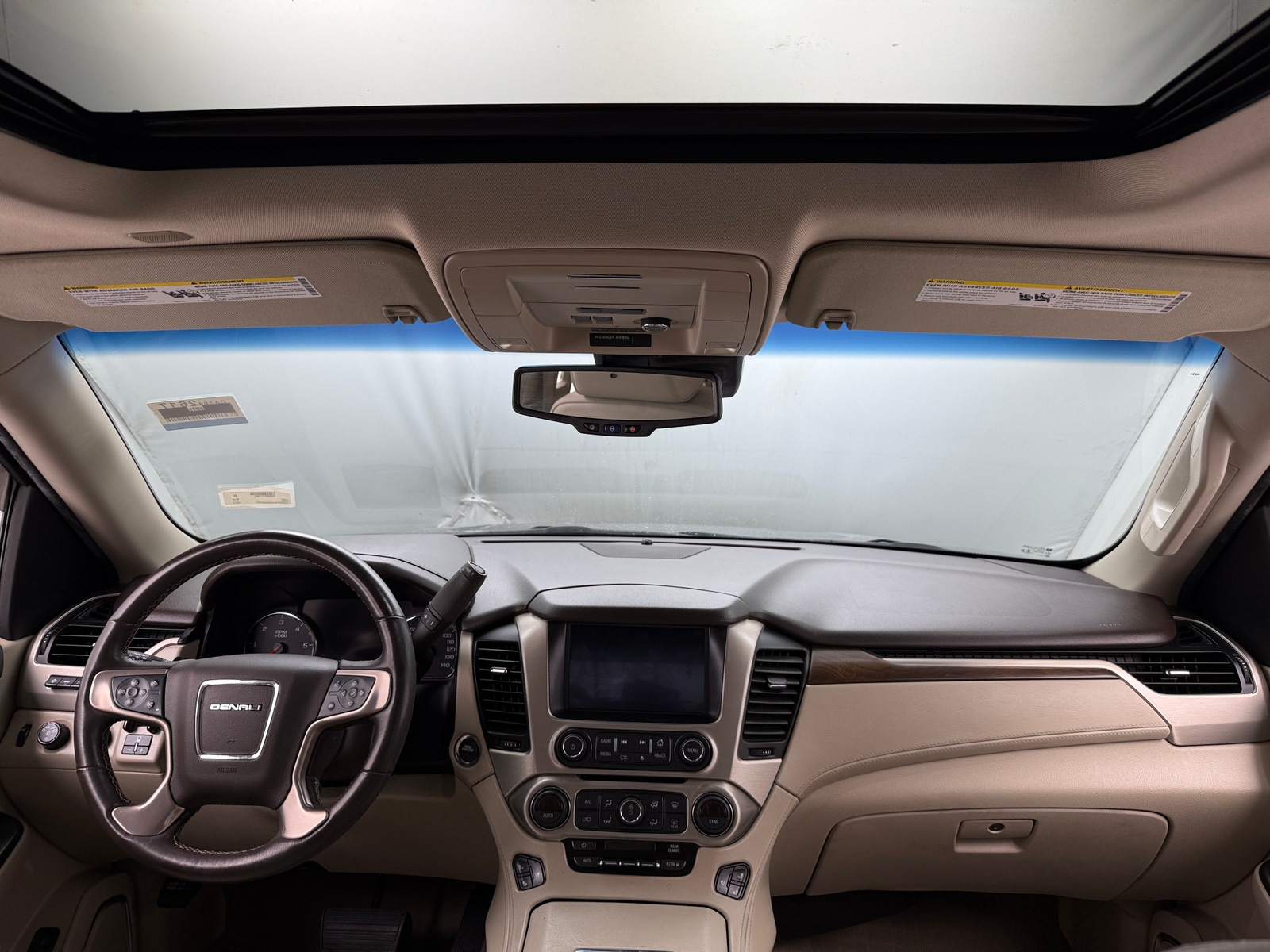 Thumbnail: 2019 GMC Yukon - 3