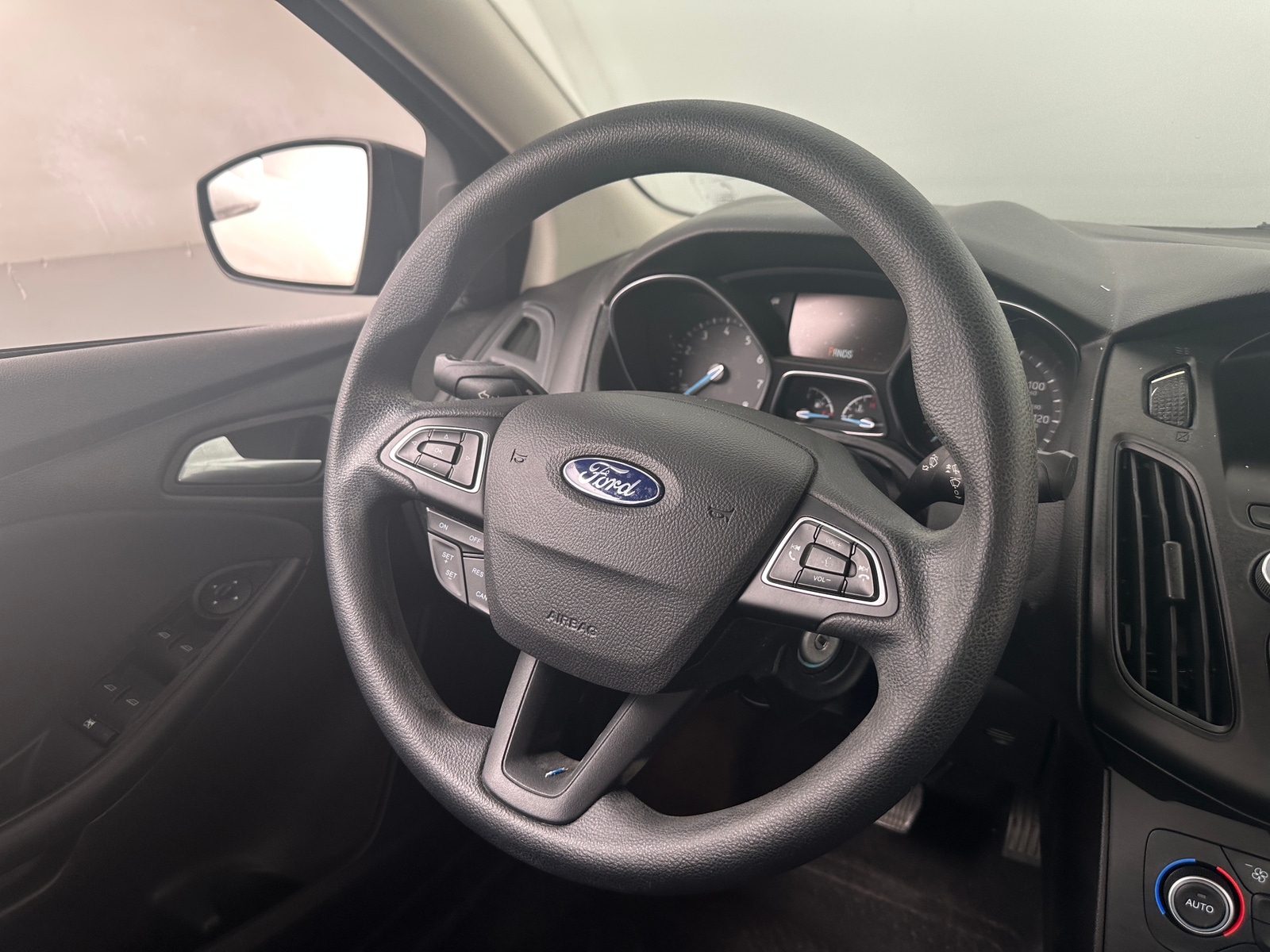 Thumbnail: 2018 Ford Focus - 5