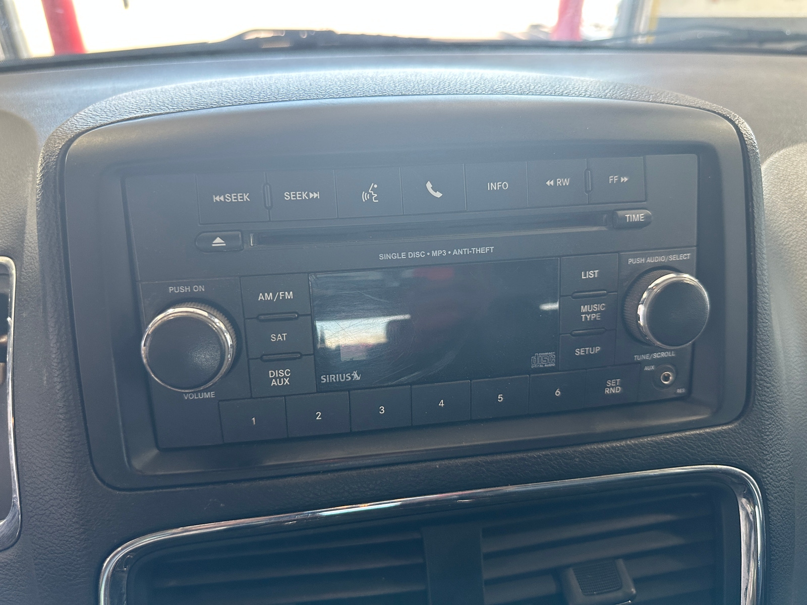 Thumbnail: 2016 Dodge Grand Caravan - 3