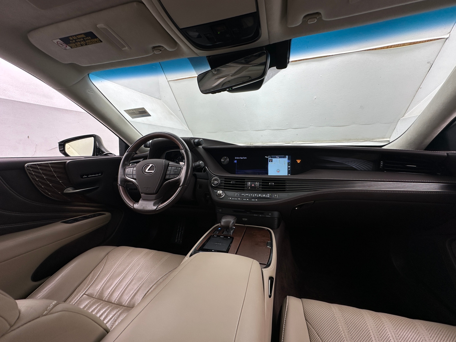 Thumbnail: 2018 Lexus LS - 2