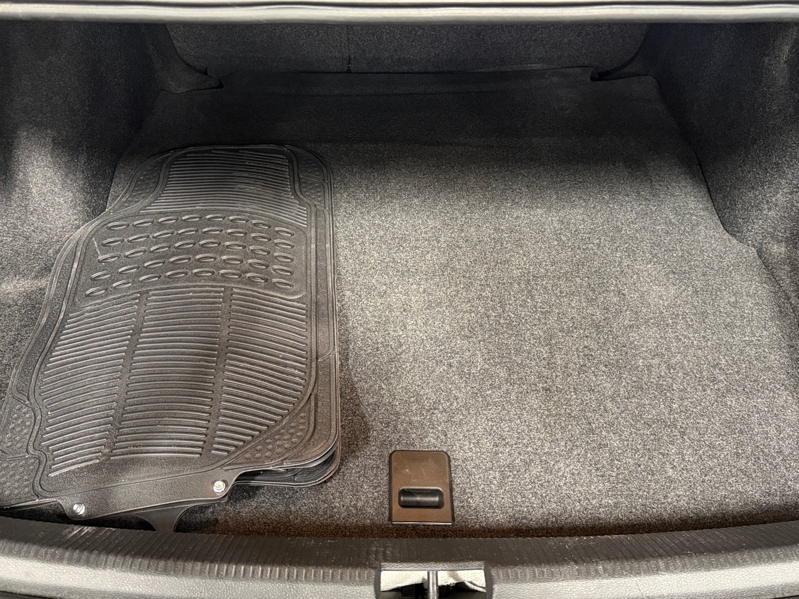 Thumbnail: 2018 Volkswagen Passat - 7