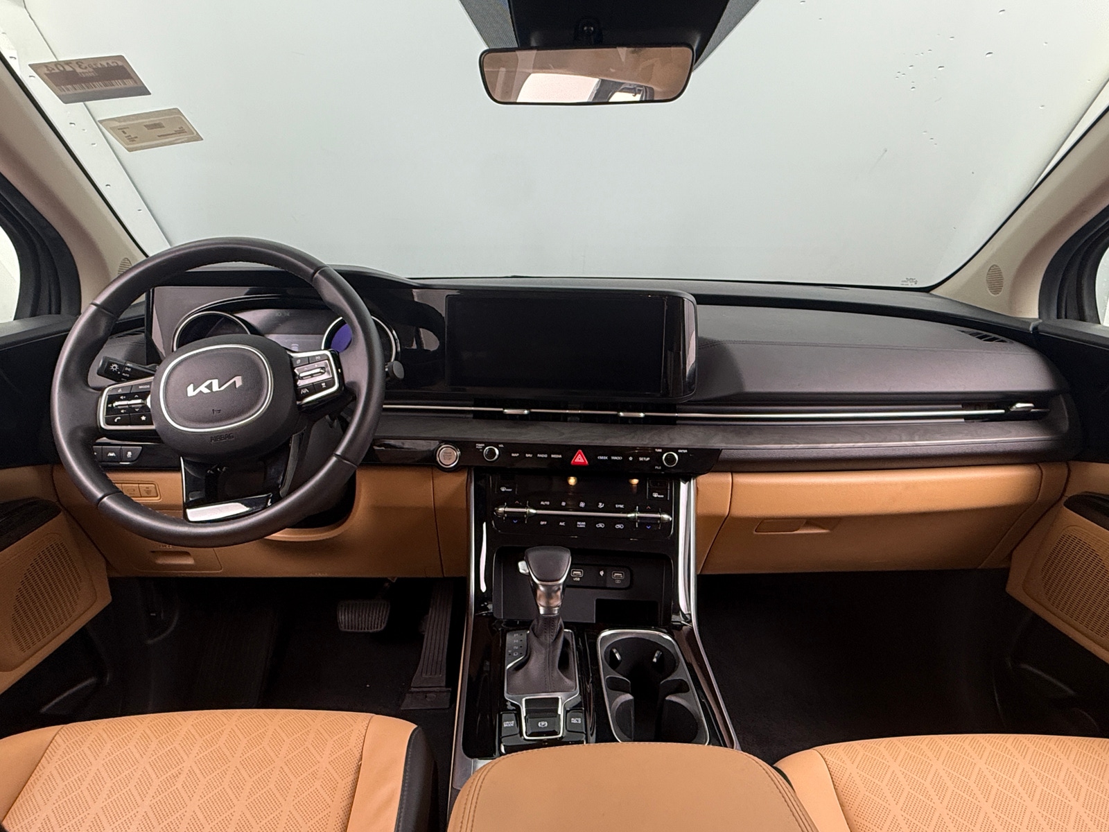 Thumbnail: 2024 Kia Carnival - 3