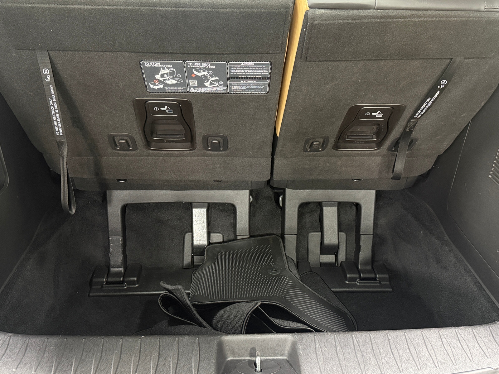 Thumbnail: 2024 Kia Carnival - 7