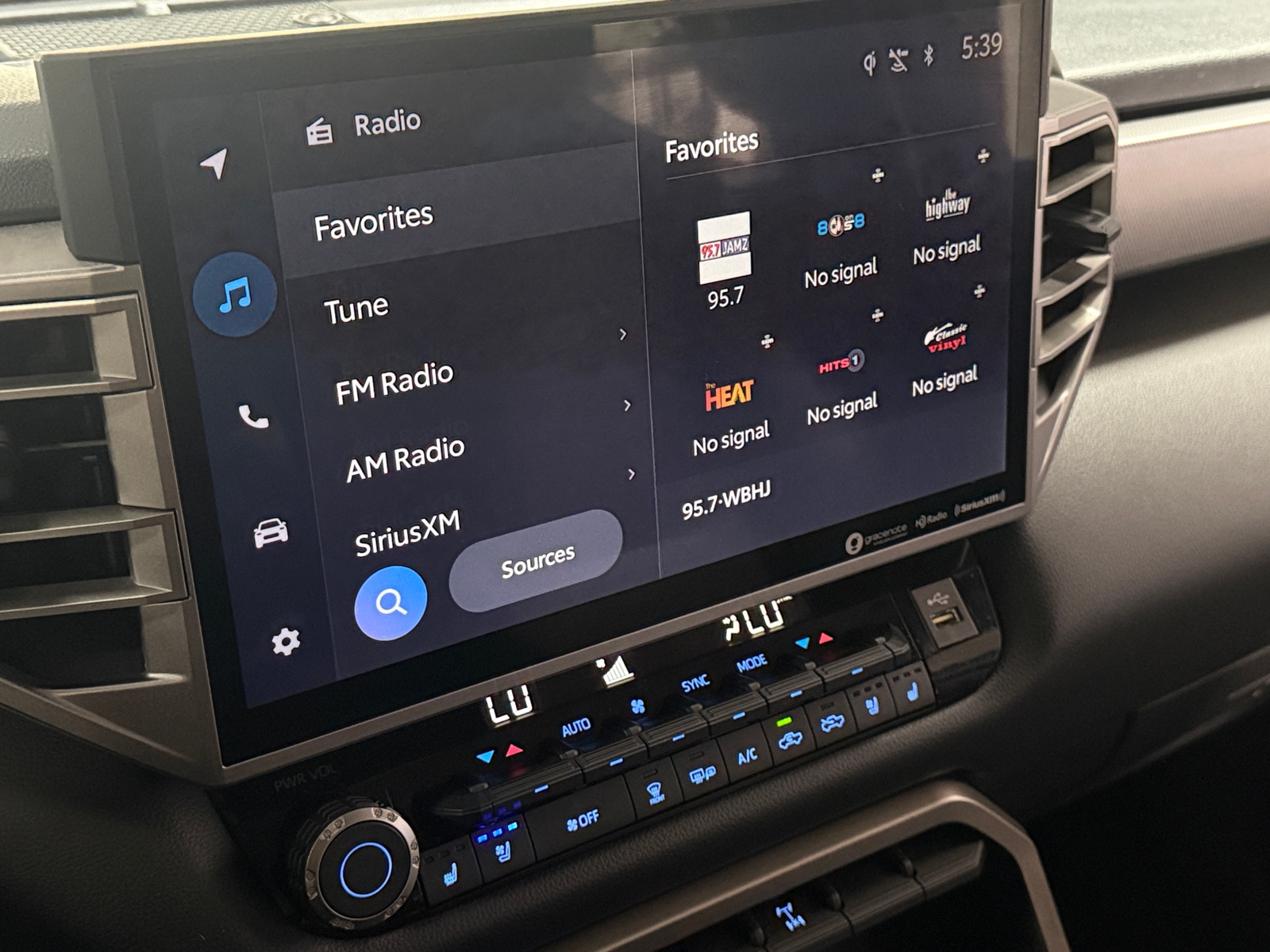 Thumbnail: 2022 Toyota Tundra - 3