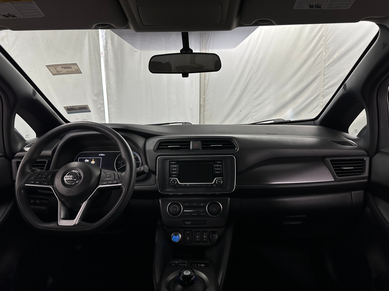 Thumbnail: 2019 Nissan Leaf - 3