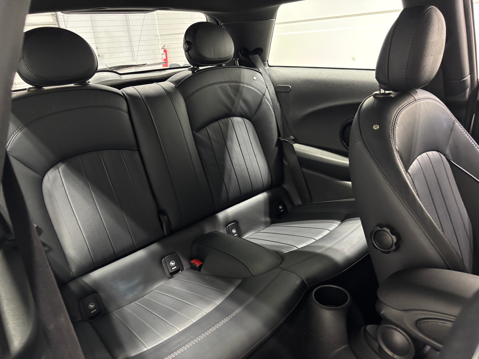 Thumbnail: 2022 MINI Cooper Hardtop - 5