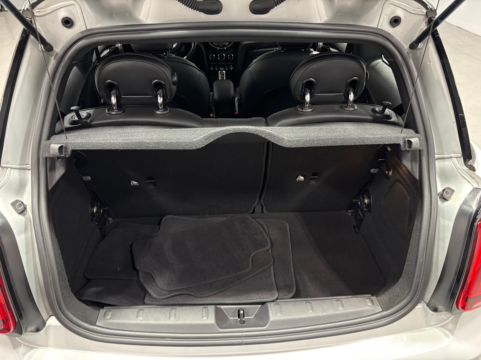 Thumbnail: 2022 MINI Cooper Hardtop - 6