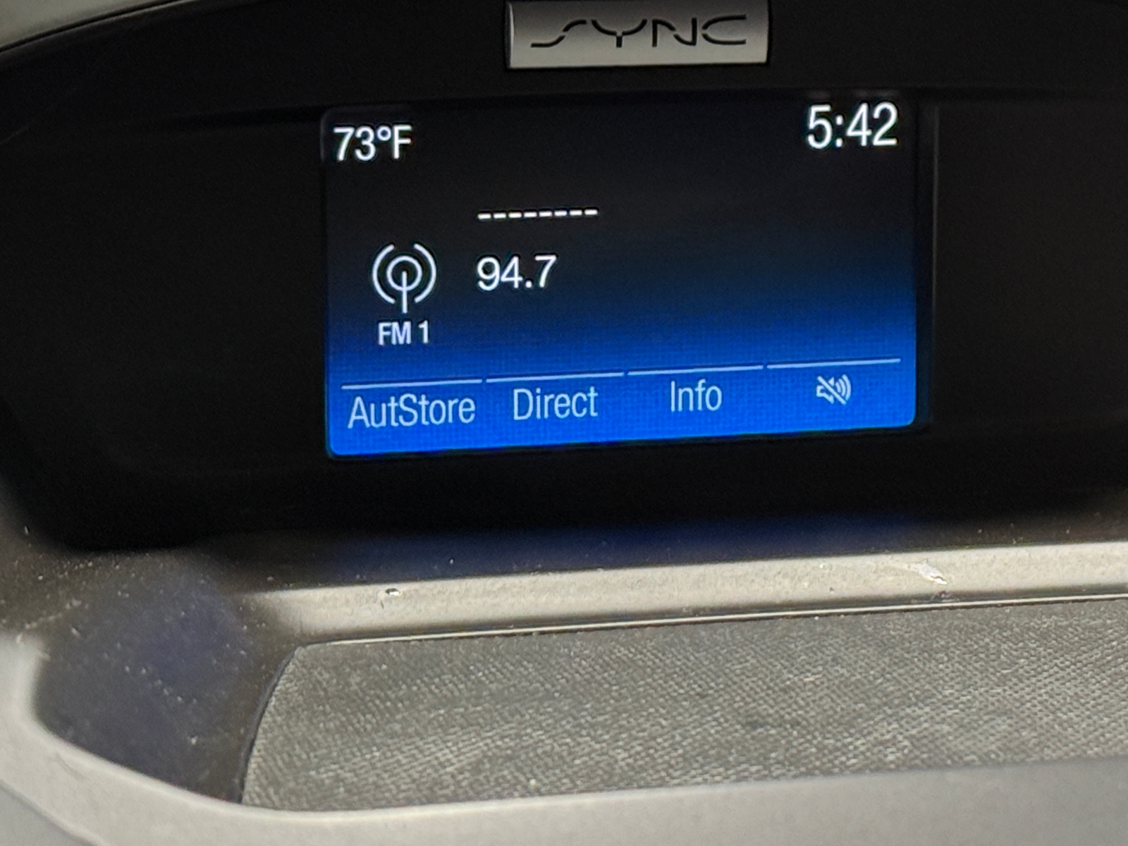 Thumbnail: 2017 Ford Escape - 4