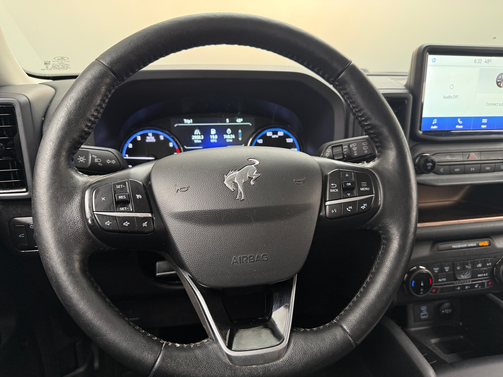 Thumbnail: 2022 Ford Bronco Sport - 4