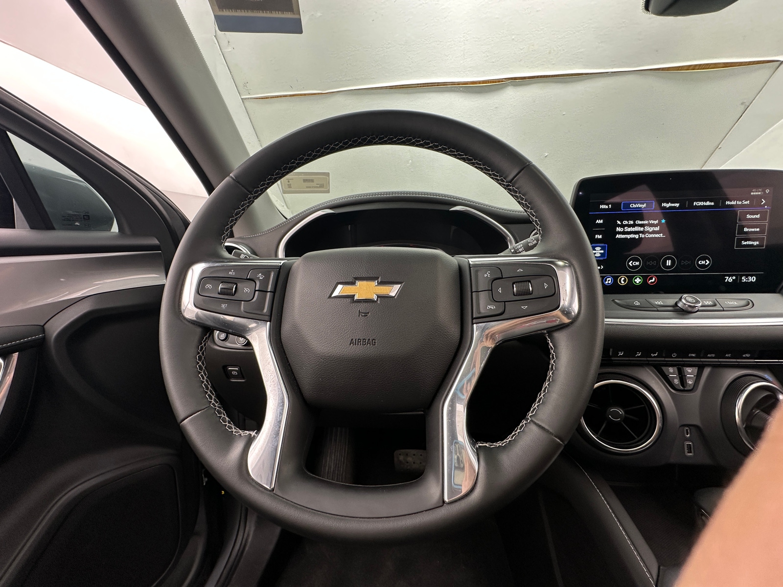 Thumbnail: 2023 Chevrolet Blazer - 4