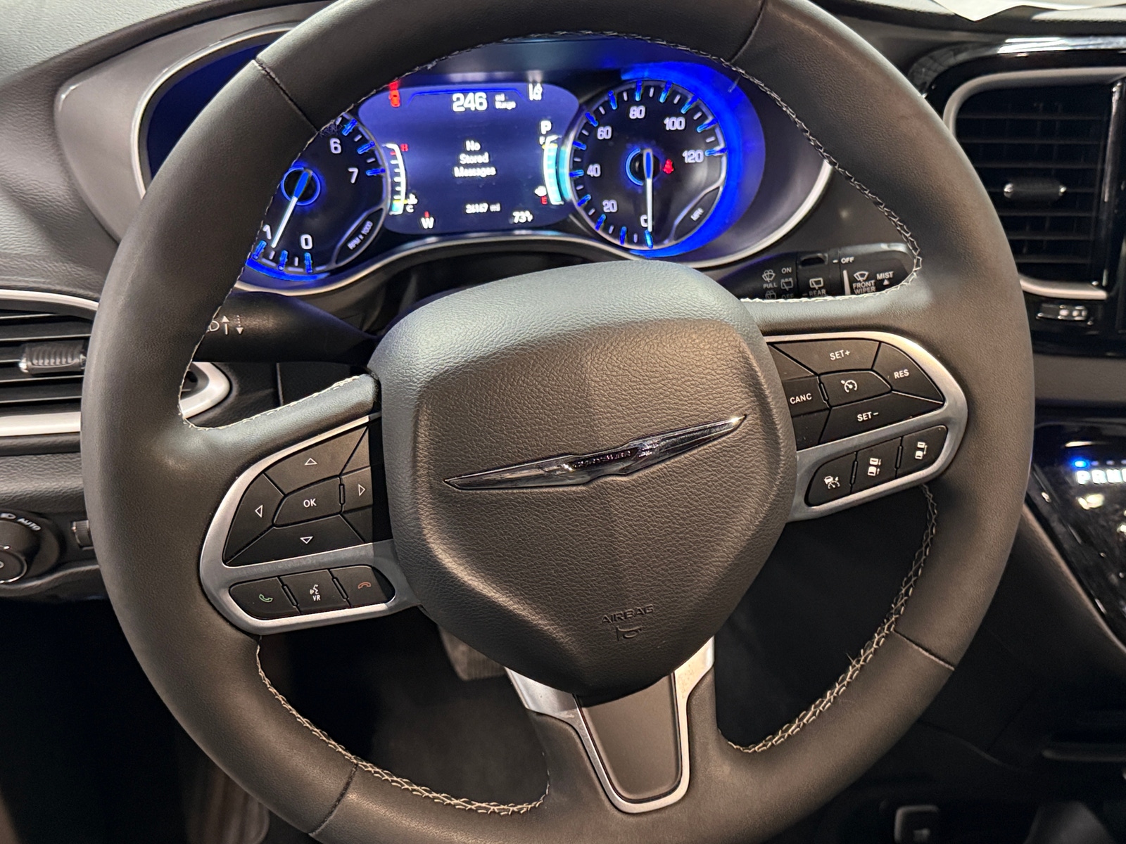 Thumbnail: 2025 Chrysler Pacifica - 4